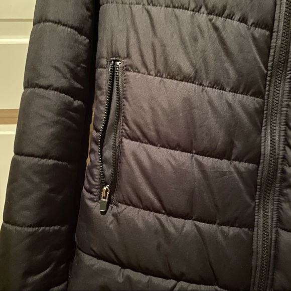 Fabletics Black Puffer Jacket - Picture 2 of 7